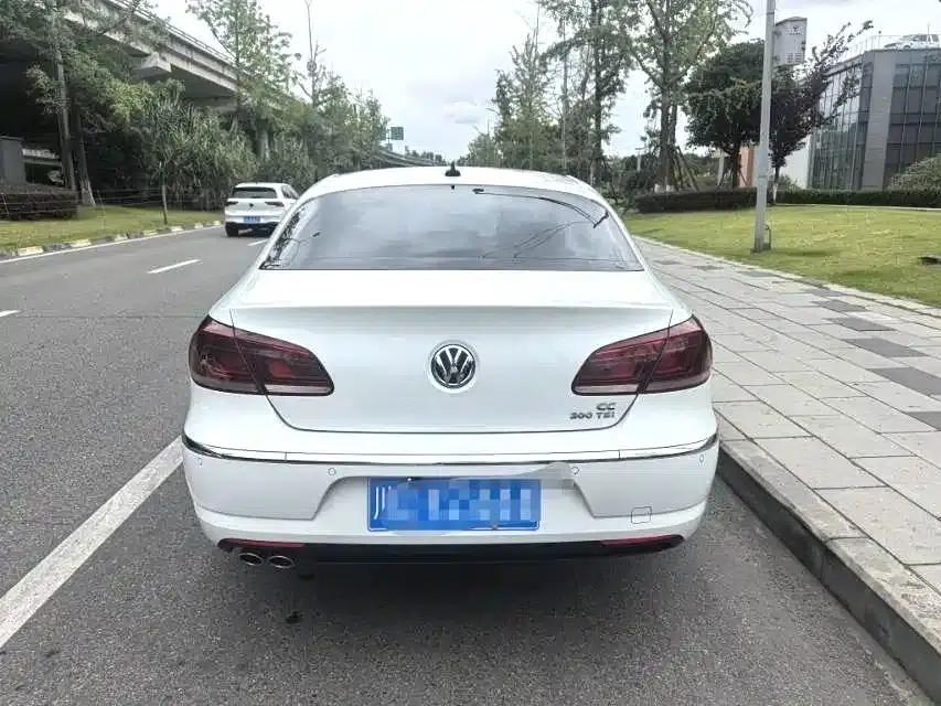 FAW-Volkswagen CC 2016 300TSI 25th Anniversary Edition — миниатюра 15