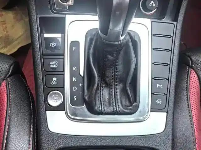 FAW-Volkswagen CC 2016 300TSI 25th Anniversary Edition — миниатюра 7