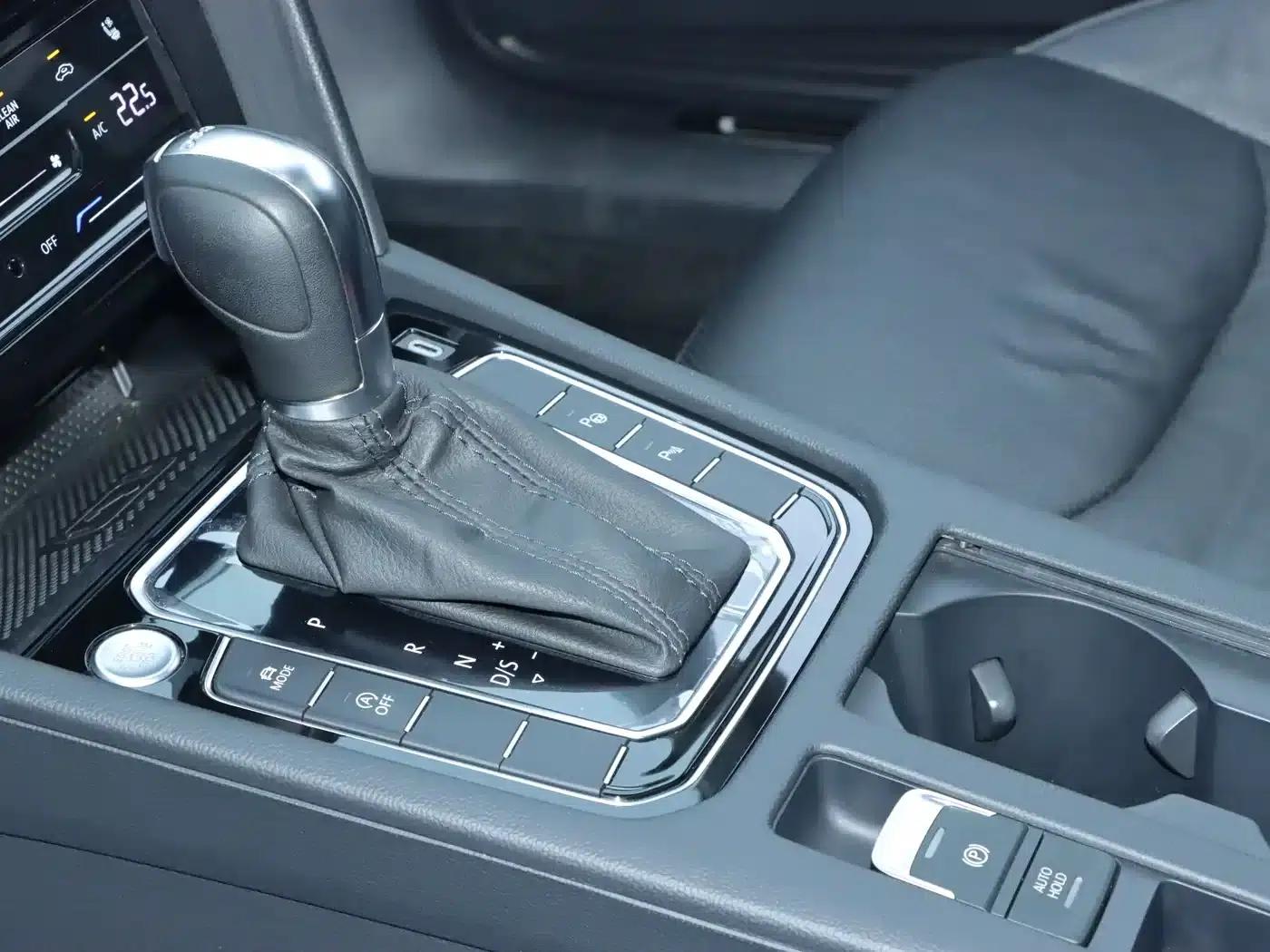 FAW-Volkswagen CC 2023 Shooting Brake 380TSI Hunter Edition — миниатюра 11