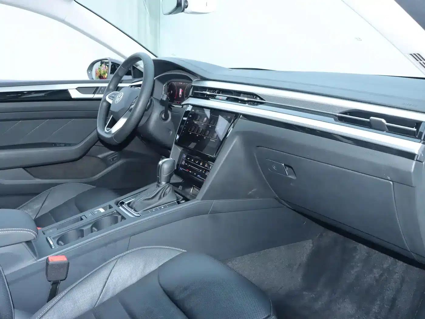 FAW-Volkswagen CC 2023 Shooting Brake 380TSI Hunter Edition — миниатюра 12