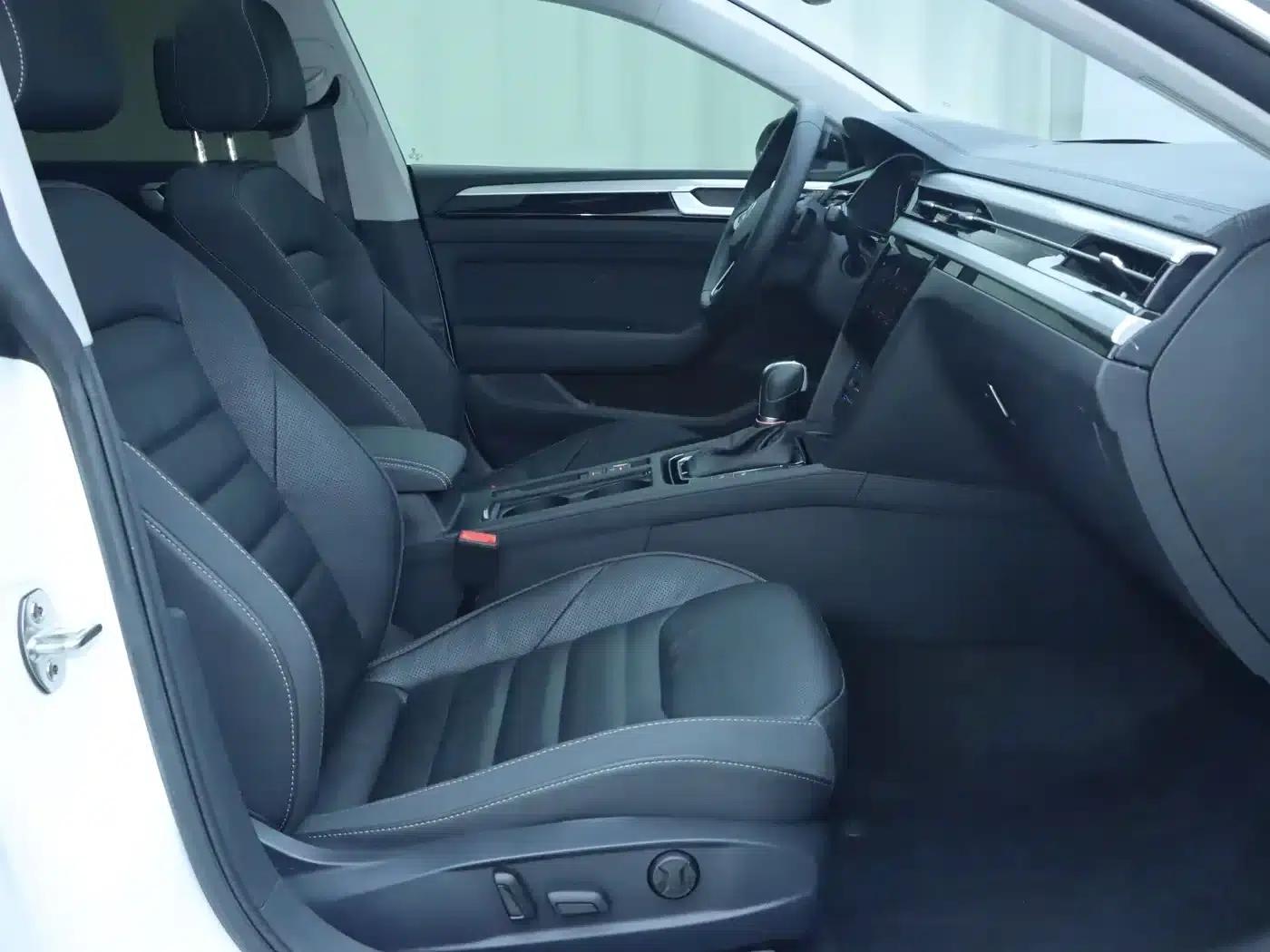 FAW-Volkswagen CC 2023 Shooting Brake 380TSI Hunter Edition — миниатюра 14