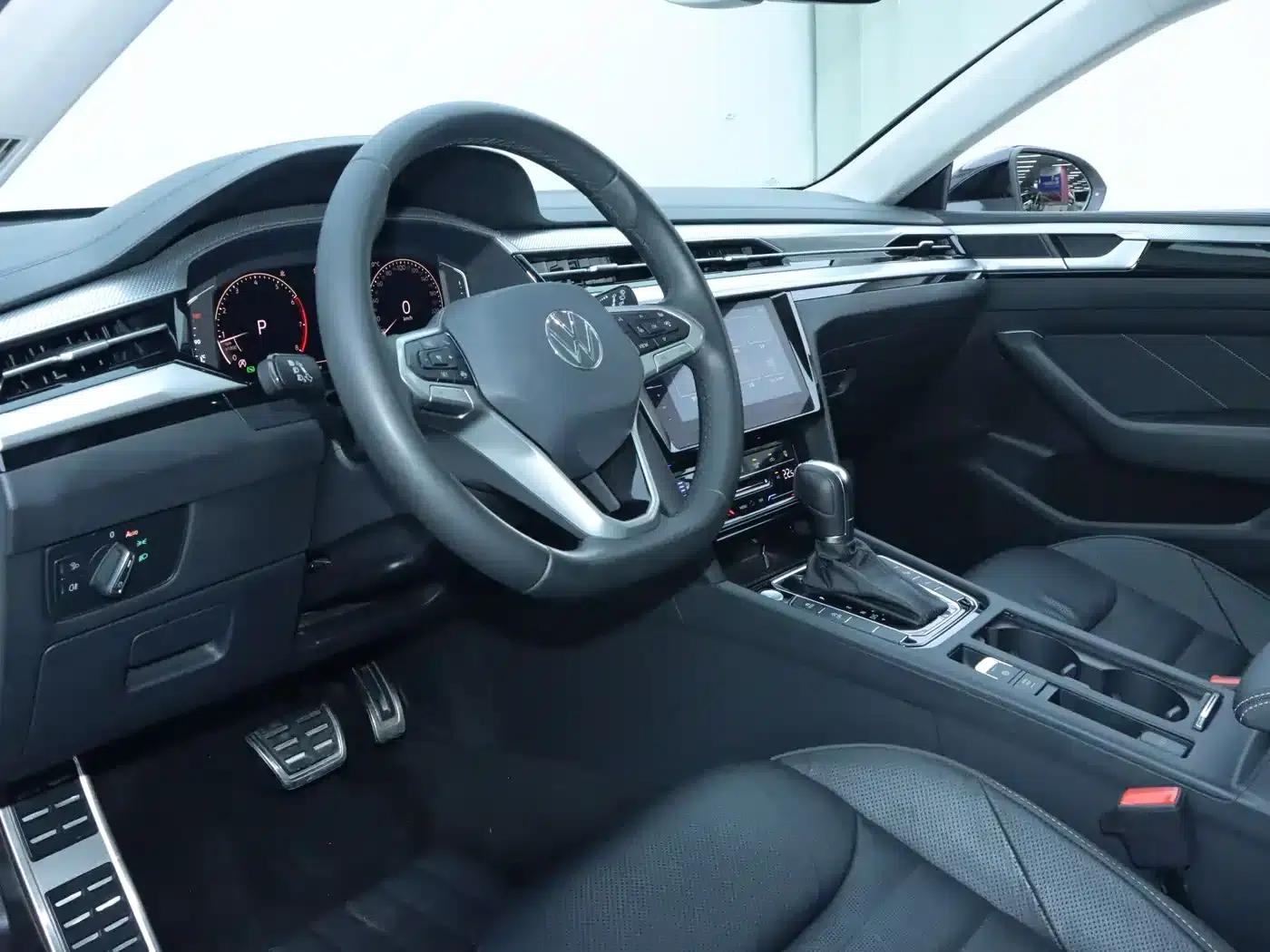 FAW-Volkswagen CC 2023 Shooting Brake 380TSI Hunter Edition — миниатюра 6