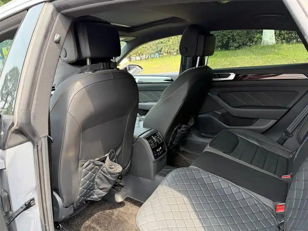 FAW-Volkswagen CC 2024 380TSI Striking Popular Edition — миниатюра 11