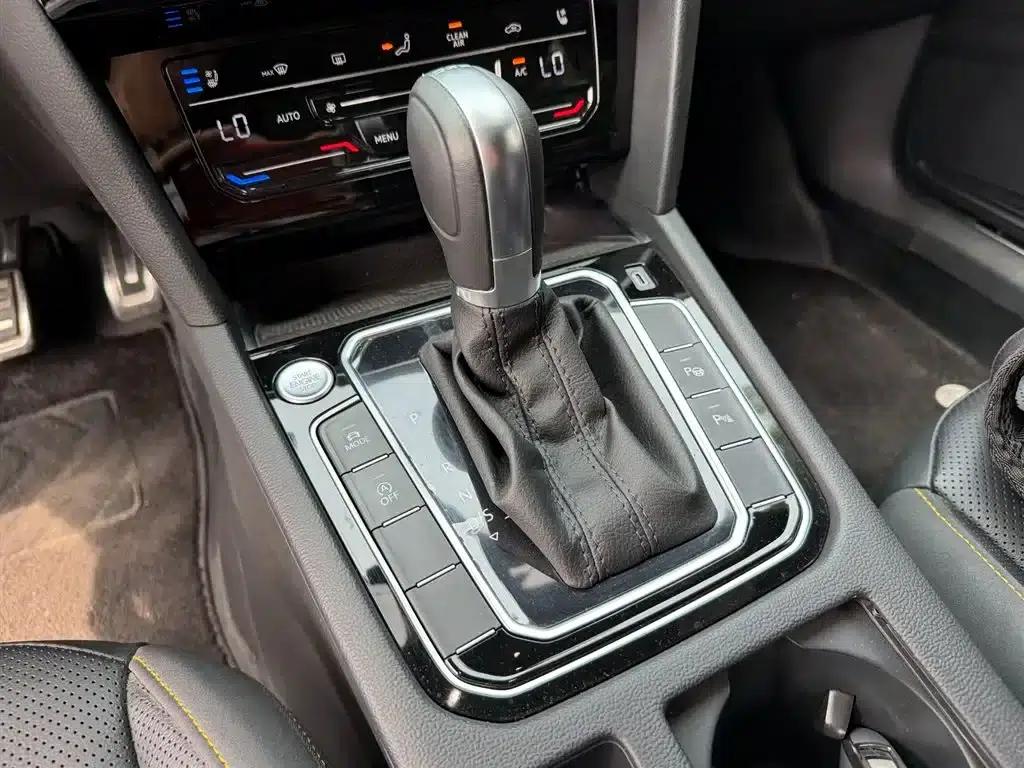 FAW-Volkswagen CC 2024 380TSI Striking Popular Edition — миниатюра 9