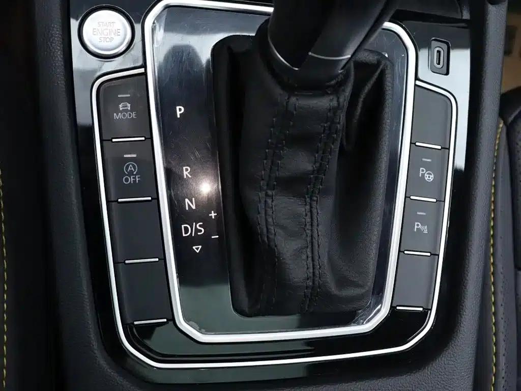 FAW-Volkswagen CC 2021 380TSI Striking Edition — миниатюра 10