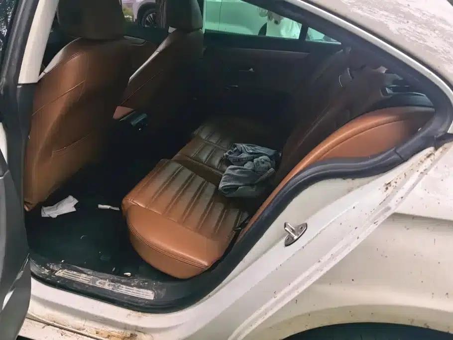 FAW-Volkswagen CC 2011 2.0TSI Luxury Edition — миниатюра 11
