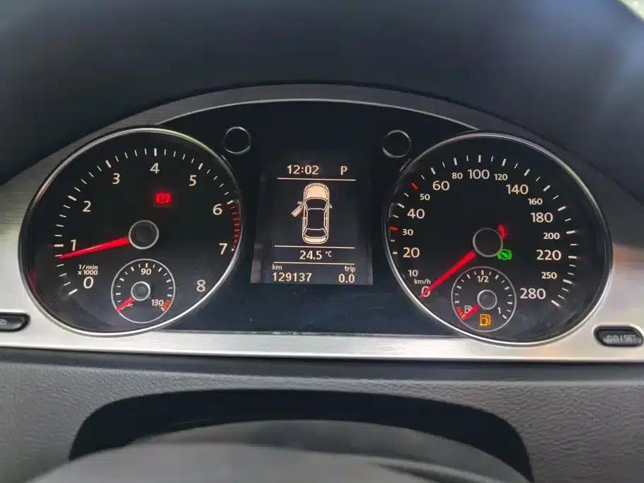 FAW-Volkswagen CC 2011 2.0TSI Luxury Edition — миниатюра 14