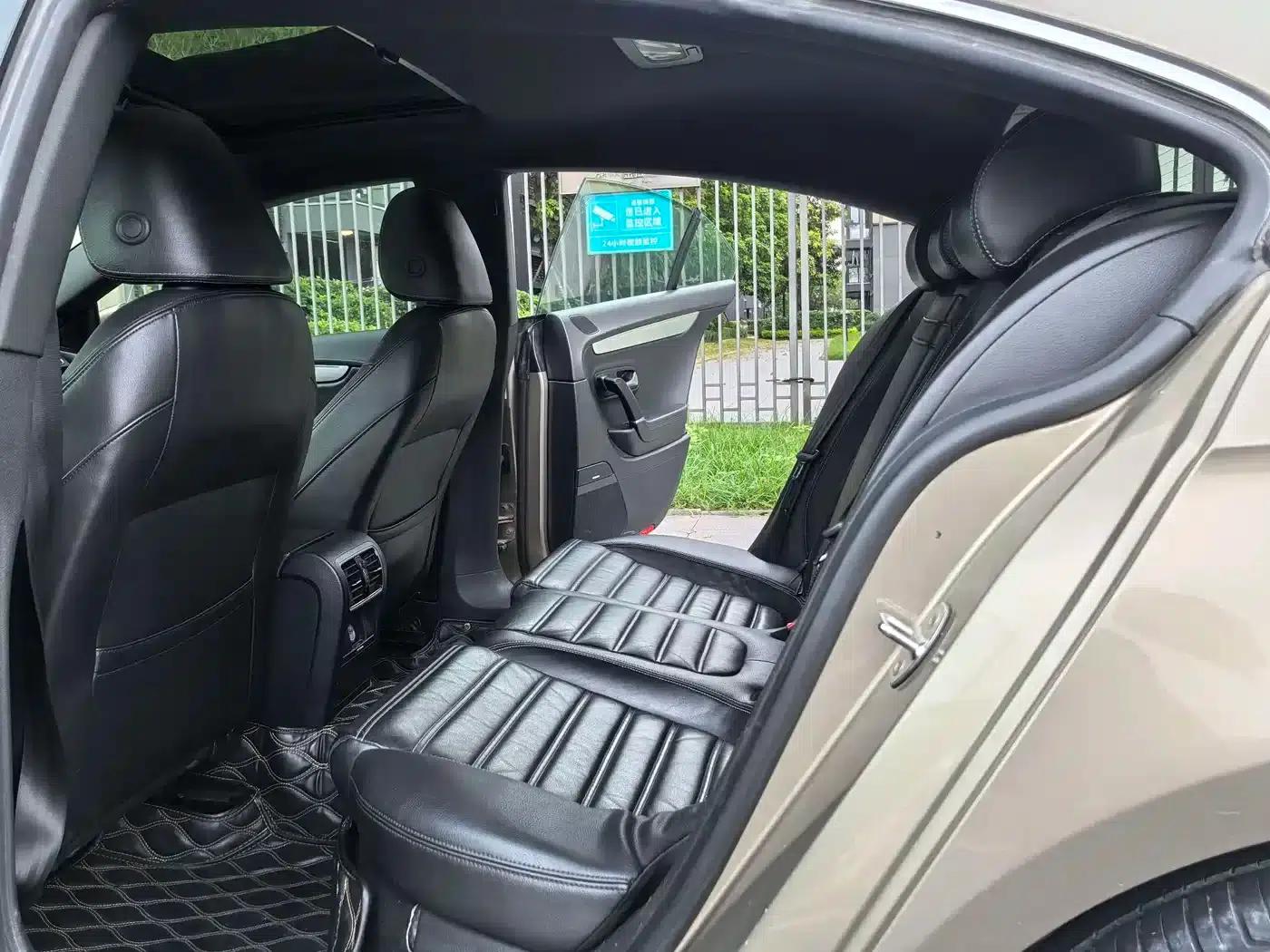 FAW-Volkswagen CC 2016 1.8TSI Premium Edition — миниатюра 14
