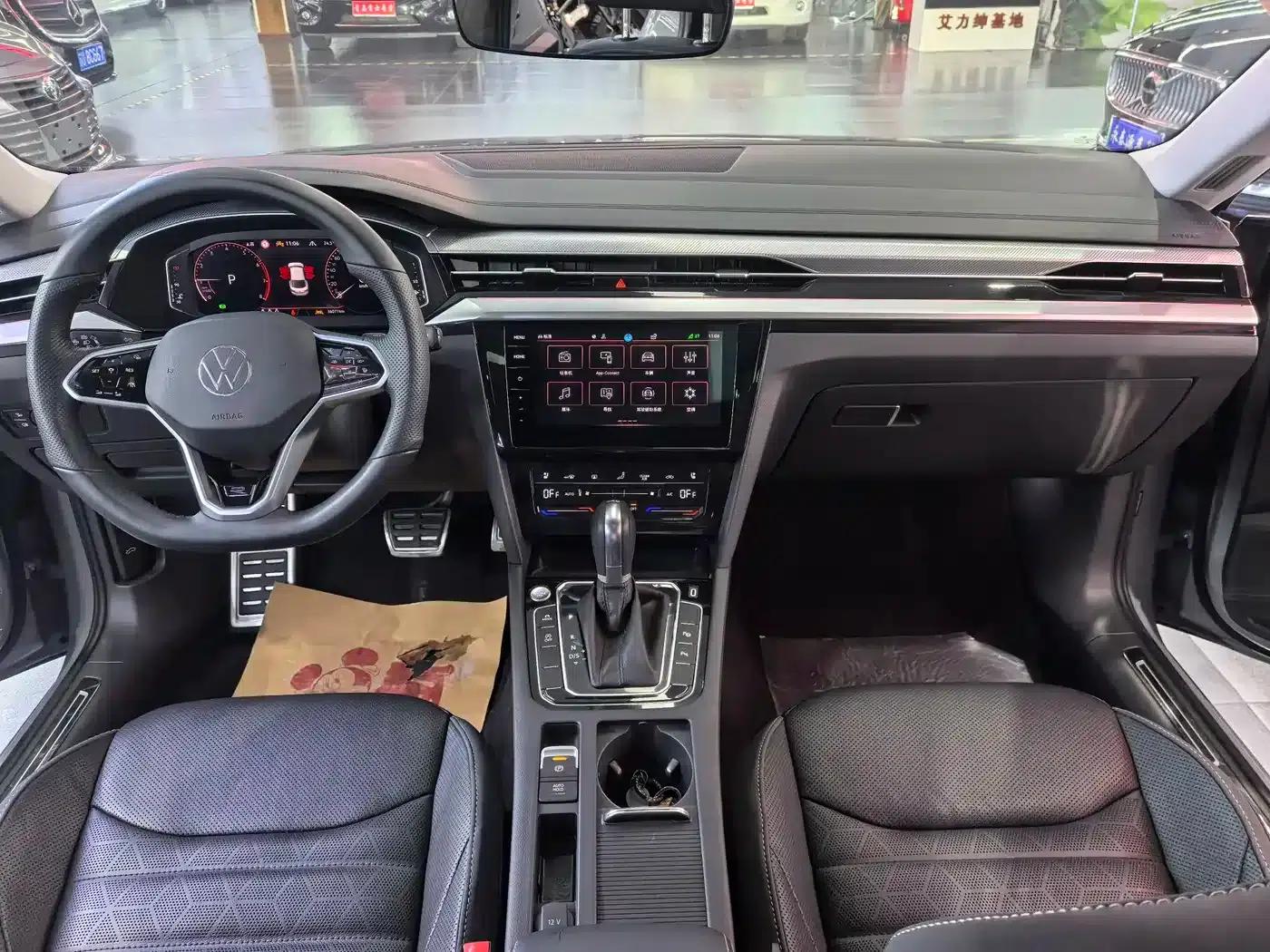 FAW-Volkswagen CC 2023 380TSI Striking Edition — миниатюра 10