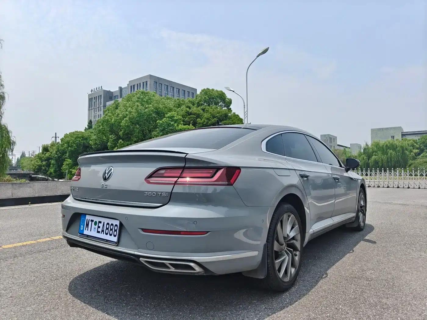 FAW-Volkswagen CC 2023 380TSI Striking Edition — миниатюра 9