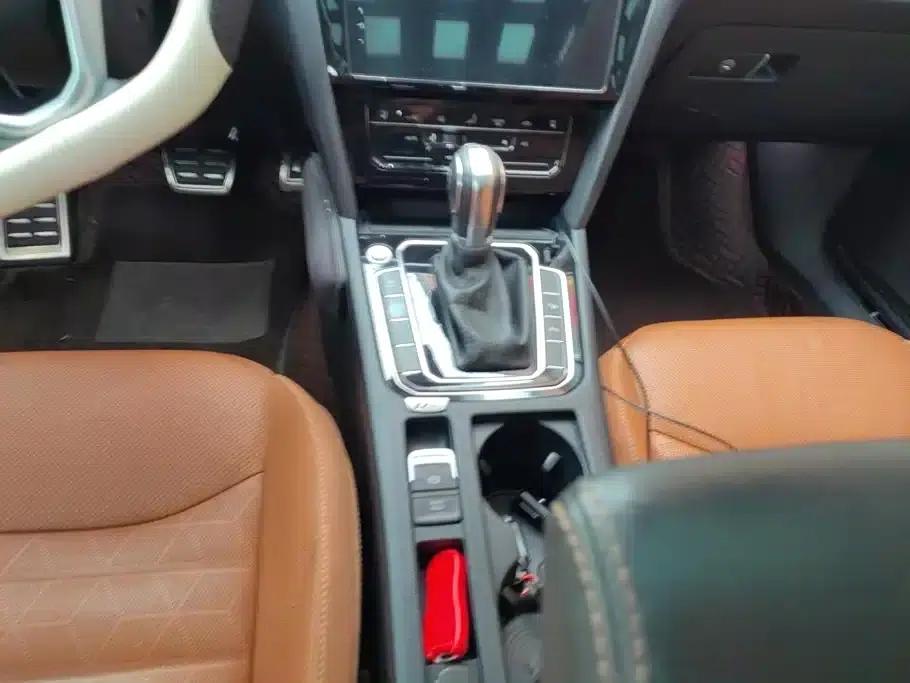 FAW-Volkswagen CC 2021 Shooting Brake 380TSI Hunter Edition — миниатюра 16