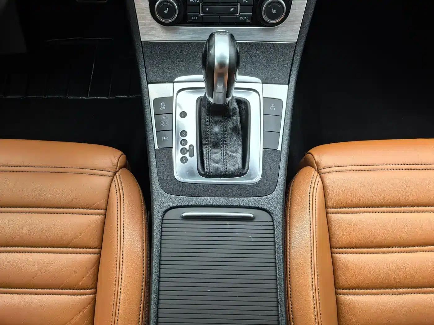 FAW-Volkswagen CC 2011 1.8TSI Premium Edition — миниатюра 16