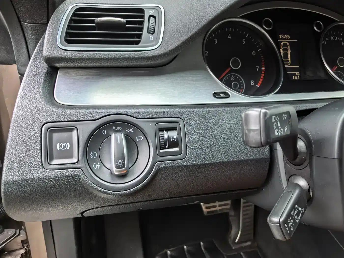 FAW-Volkswagen CC 2011 1.8TSI Premium Edition — миниатюра 17