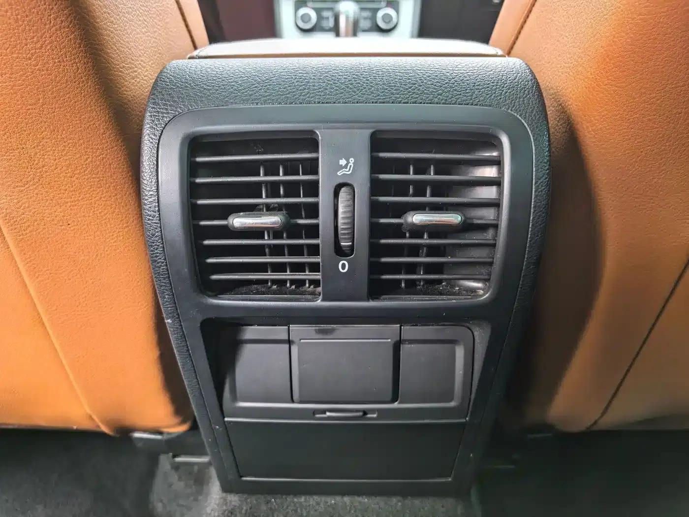 FAW-Volkswagen CC 2011 1.8TSI Premium Edition — миниатюра 19