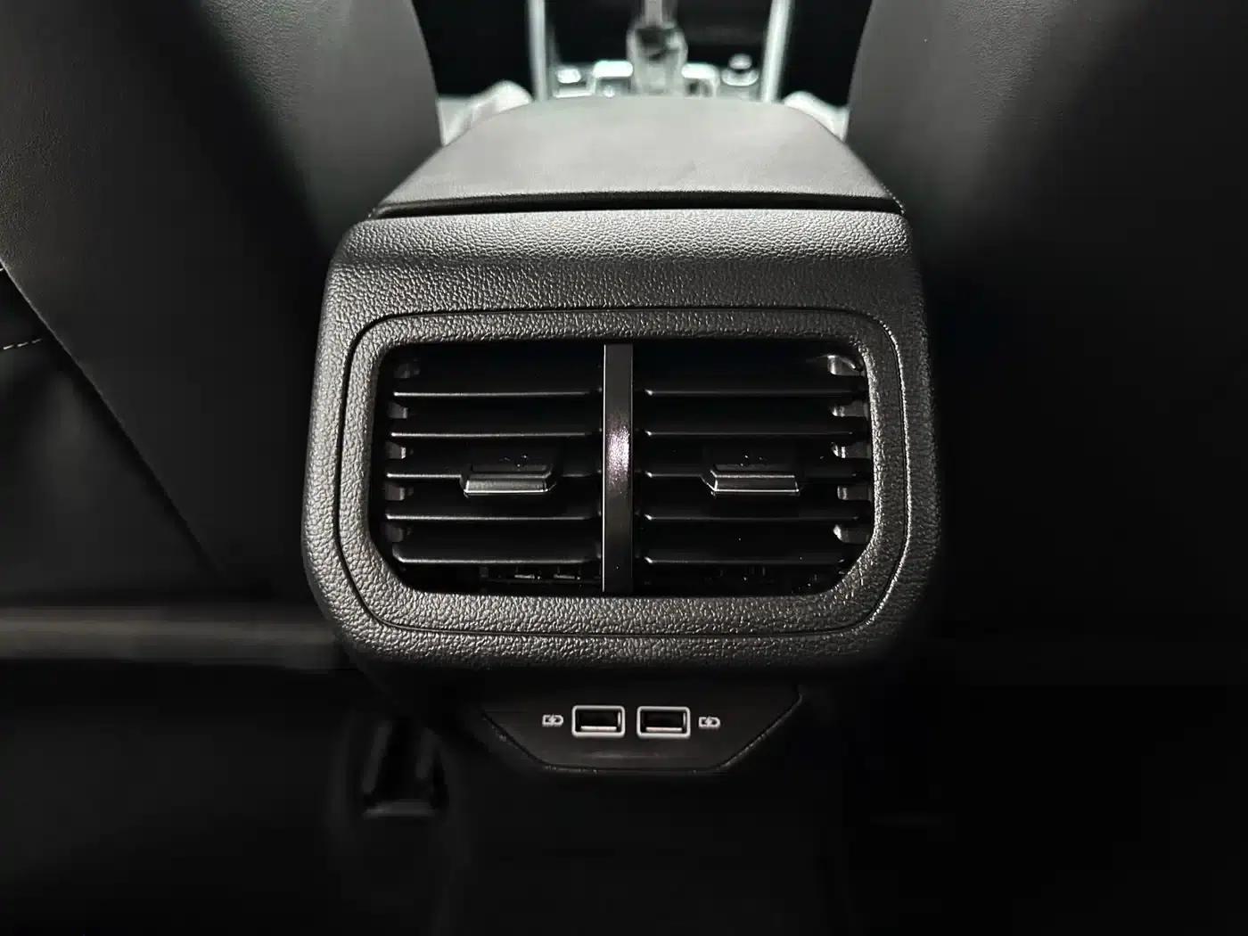 2023 Volkswagen Bora 280TSI DSG Premium Edition — миниатюра 17