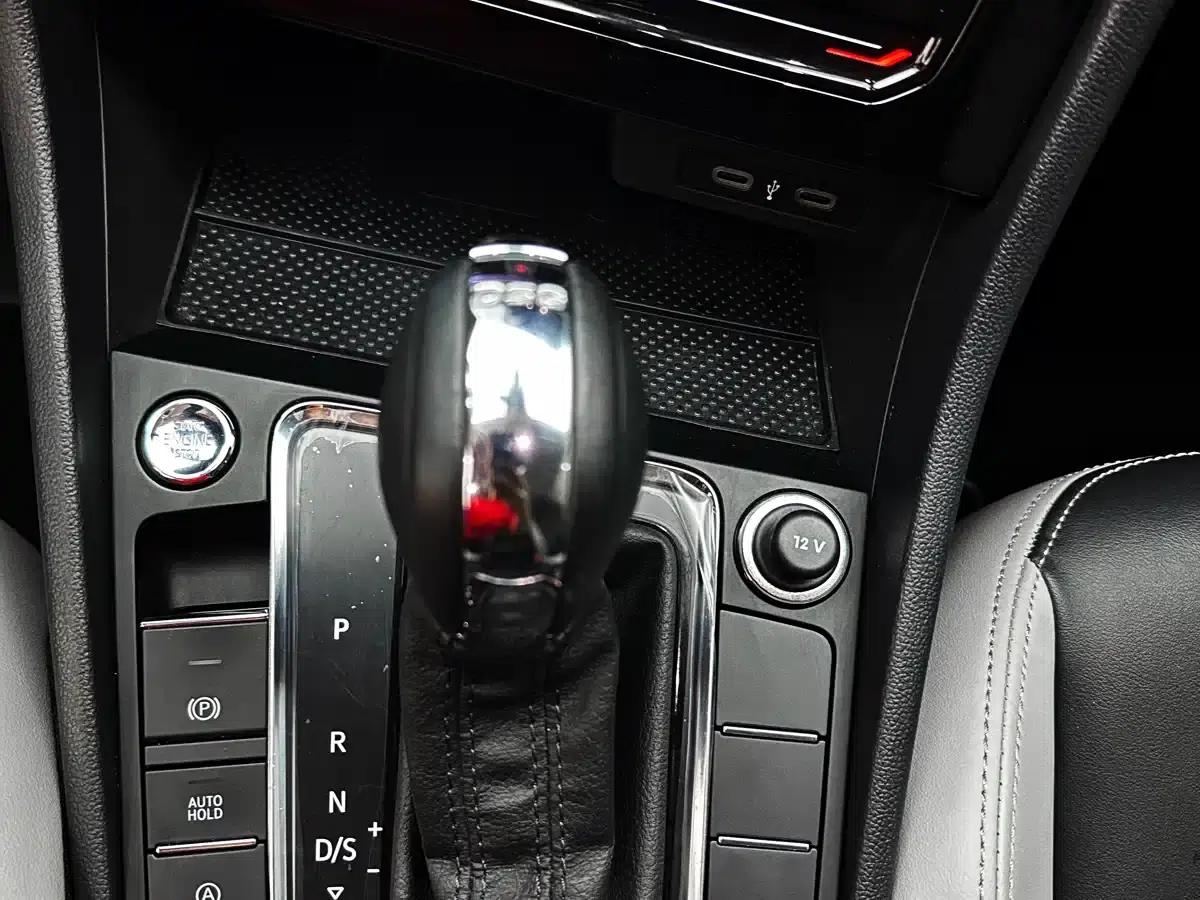 2023 Volkswagen Bora 280TSI DSG Premium Edition — миниатюра 21