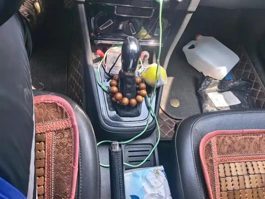 2015 Volkswagen Bora Value Edition 1.6L Automatic Comfort Model — миниатюра 16