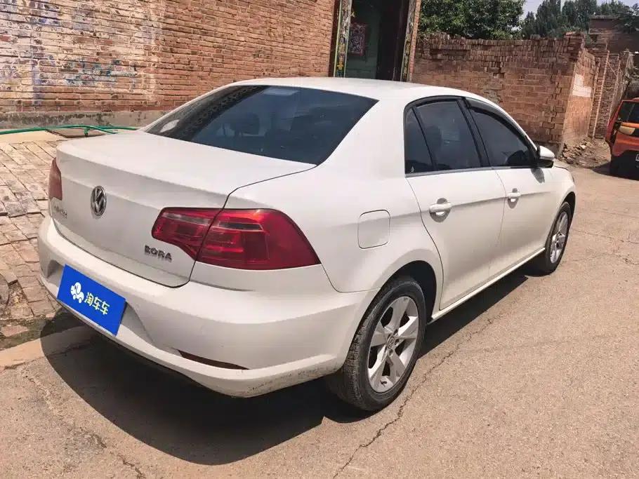 2015 Volkswagen Bora Value Edition 1.6L Automatic Comfort Model — миниатюра 3