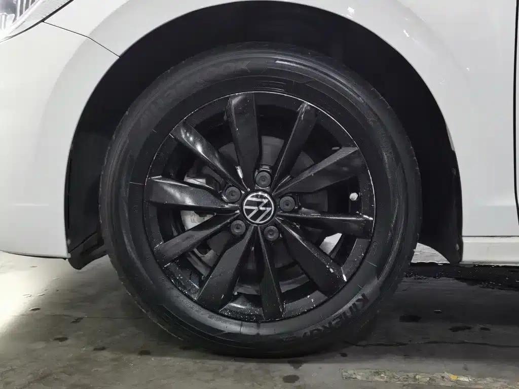 2021 Volkswagen Bora 1.5L Automatic Comfort Smart Connect Edition — миниатюра 17