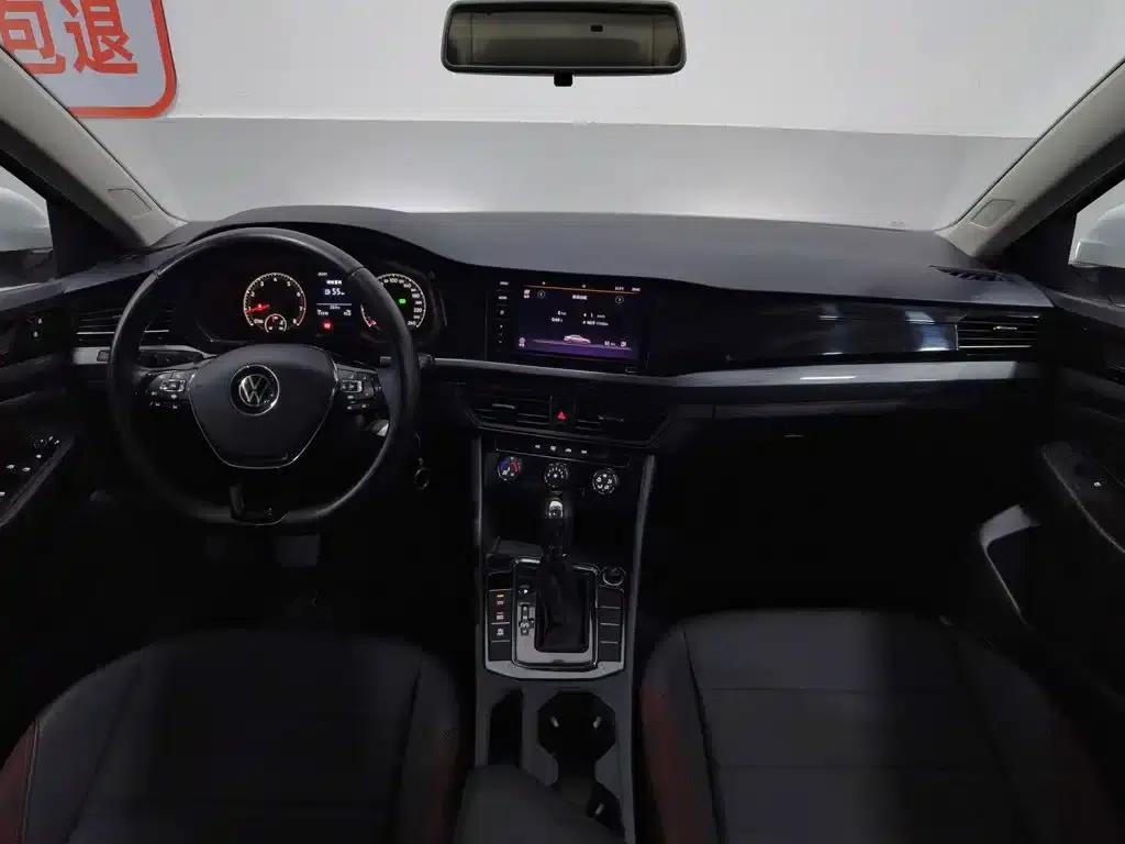 2021 Volkswagen Bora 1.5L Automatic Comfort Smart Connect Edition — миниатюра 5