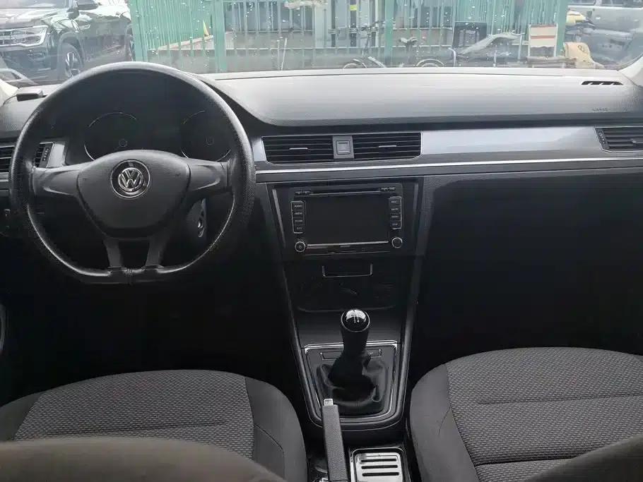 2019 Volkswagen Bora Legend 1.5L Manual Fashion Model (National V Emission Standard) — миниатюра 12