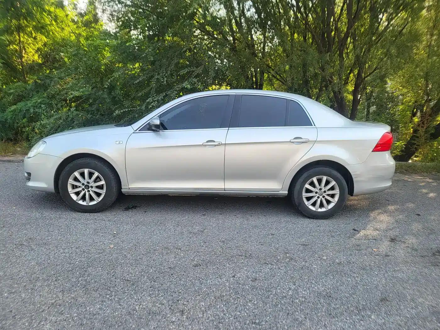 2012 Volkswagen Bora 1.6L Automatic Comfort Model — миниатюра 4