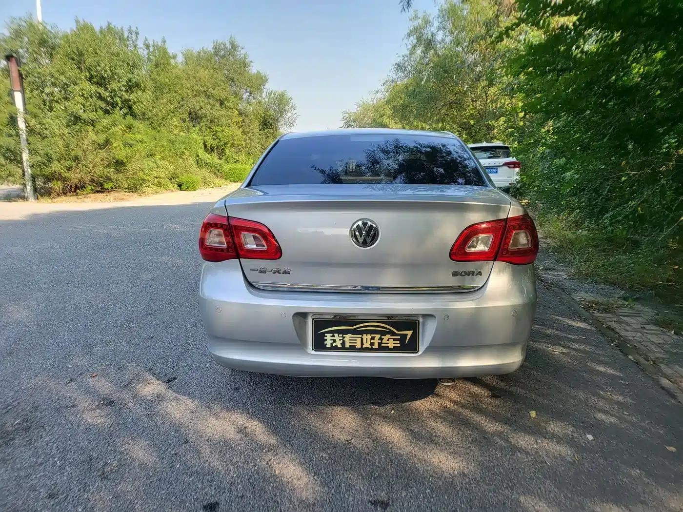 2012 Volkswagen Bora 1.6L Automatic Comfort Model — миниатюра 6