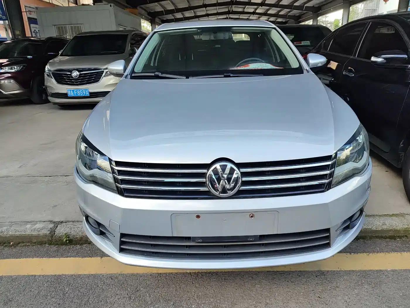 2014 Volkswagen Bora 1.6L Automatic Comfort Model — миниатюра 2