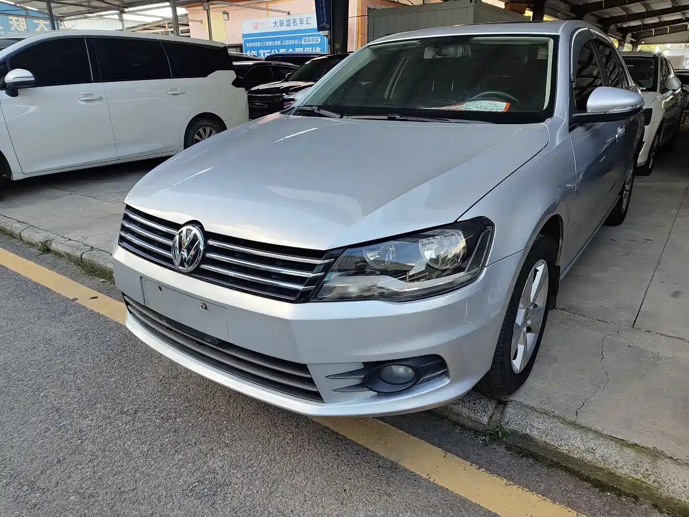 2014 Volkswagen Bora 1.6L Automatic Comfort Model — миниатюра 3