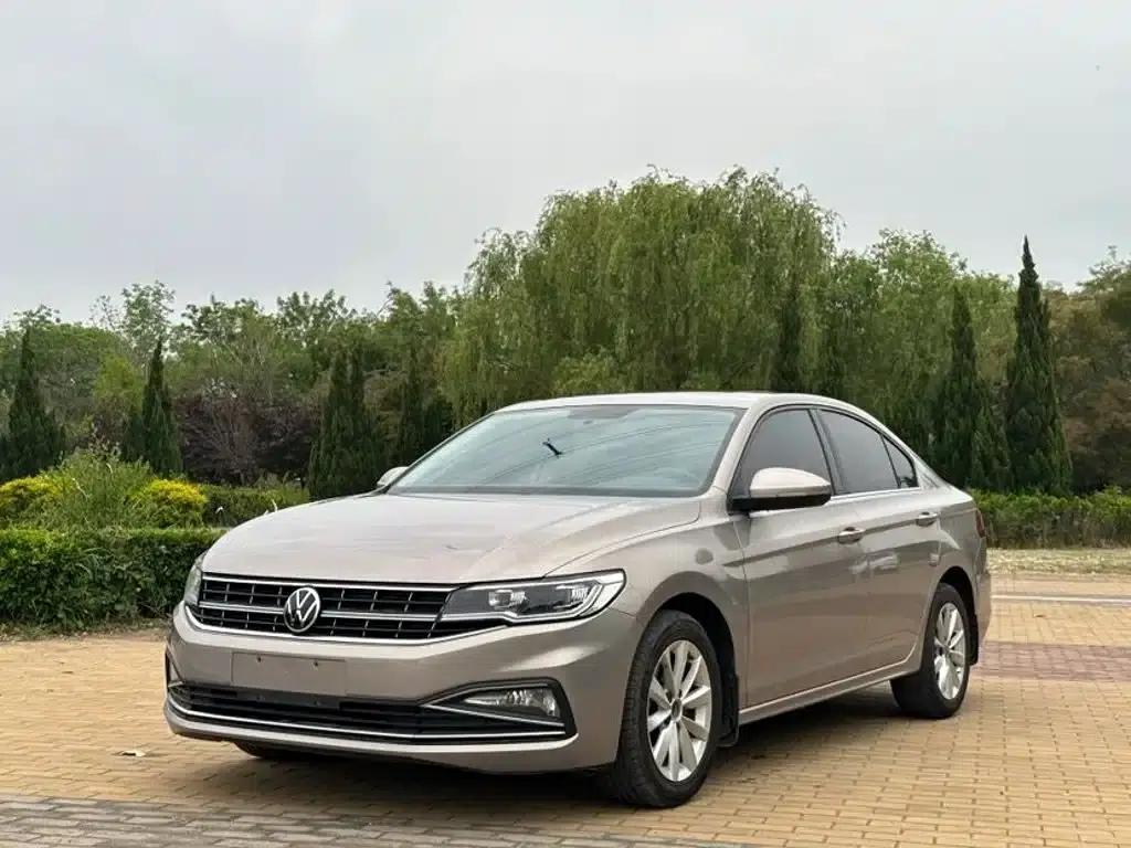 2021 Volkswagen Bora 1.5L Automatic Luxury Smart Connect Edition — миниатюра 1