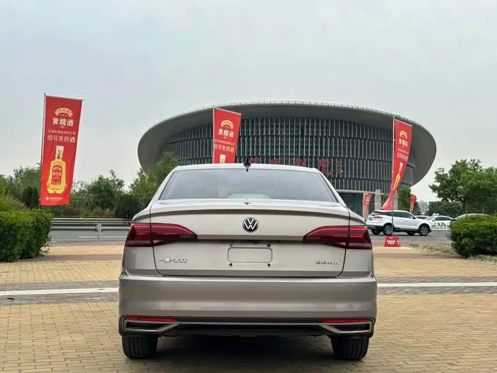 2021 Volkswagen Bora 1.5L Automatic Luxury Smart Connect Edition — миниатюра 5