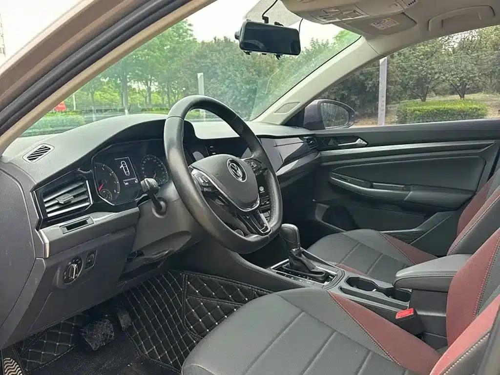 2021 Volkswagen Bora 1.5L Automatic Luxury Smart Connect Edition — миниатюра 8