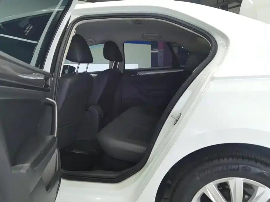 2019 Volkswagen Bora Legend 1.5L Manual Fashion Model (China VI Emission Standard) — миниатюра 11