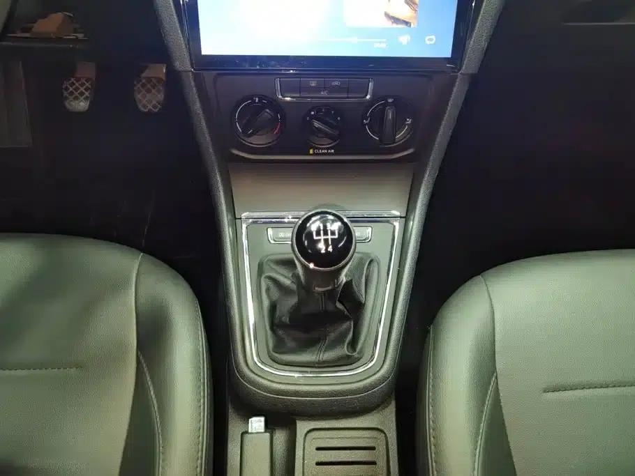 2019 Volkswagen Bora Legend 1.5L Manual Fashion Model (China VI Emission Standard) — миниатюра 16