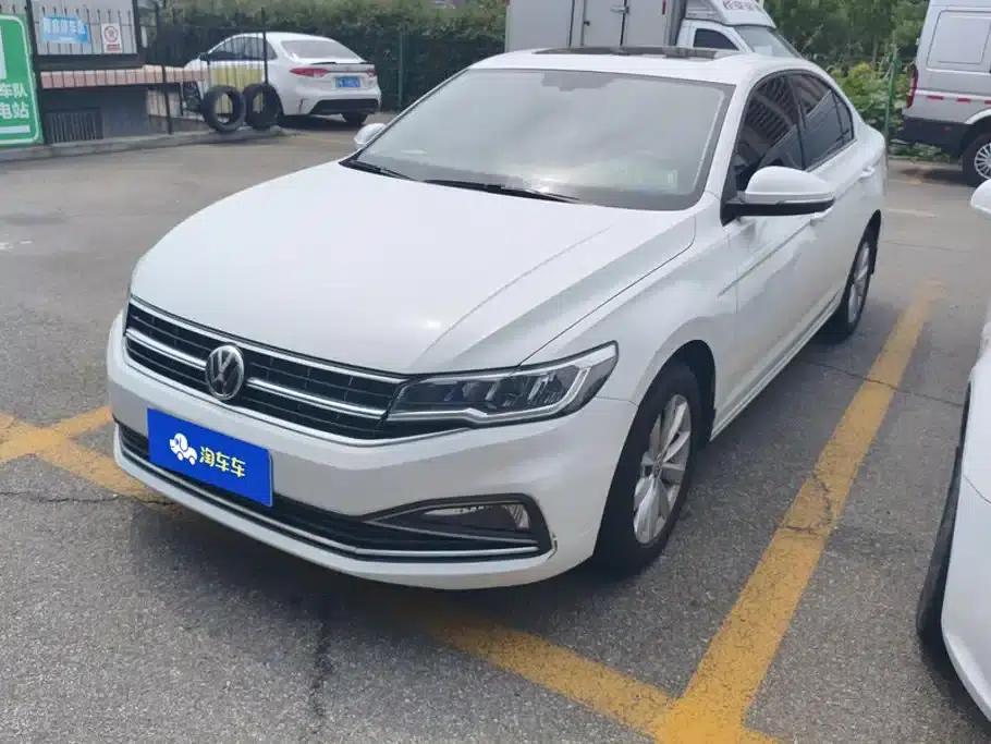 2019 Volkswagen Bora Facelift 280TSI DSG Elite (China VI Emission Standard) — миниатюра 1