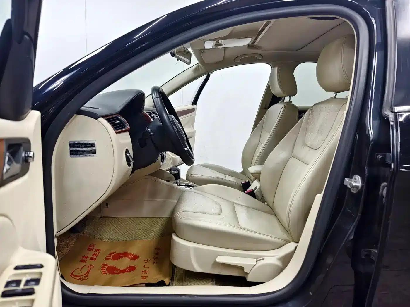 2008 Volkswagen Bora 1.6L Automatic Comfort Model — миниатюра 11