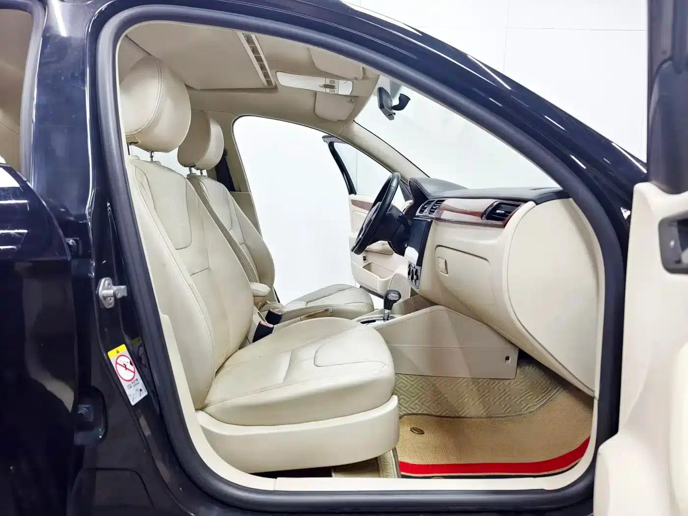 2008 Volkswagen Bora 1.6L Automatic Comfort Model — миниатюра 13