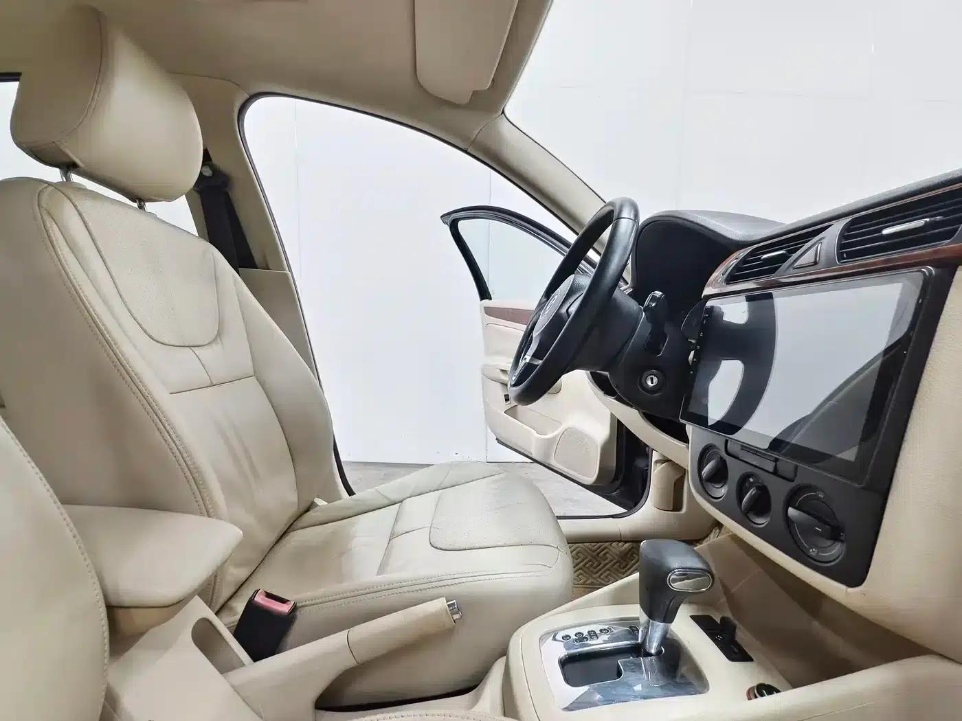 2008 Volkswagen Bora 1.6L Automatic Comfort Model — миниатюра 14