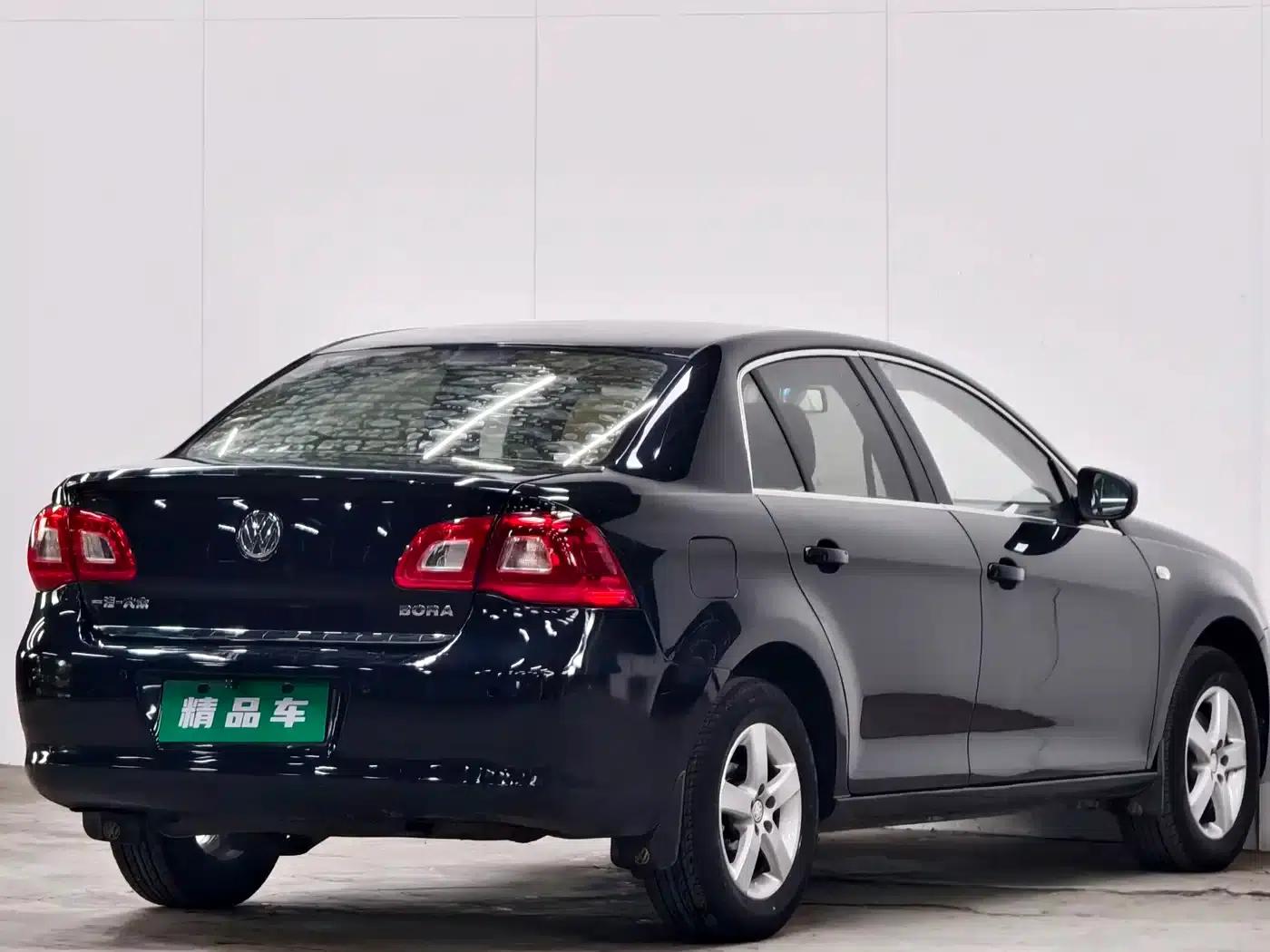 2008 Volkswagen Bora 1.6L Automatic Comfort Model — миниатюра 4