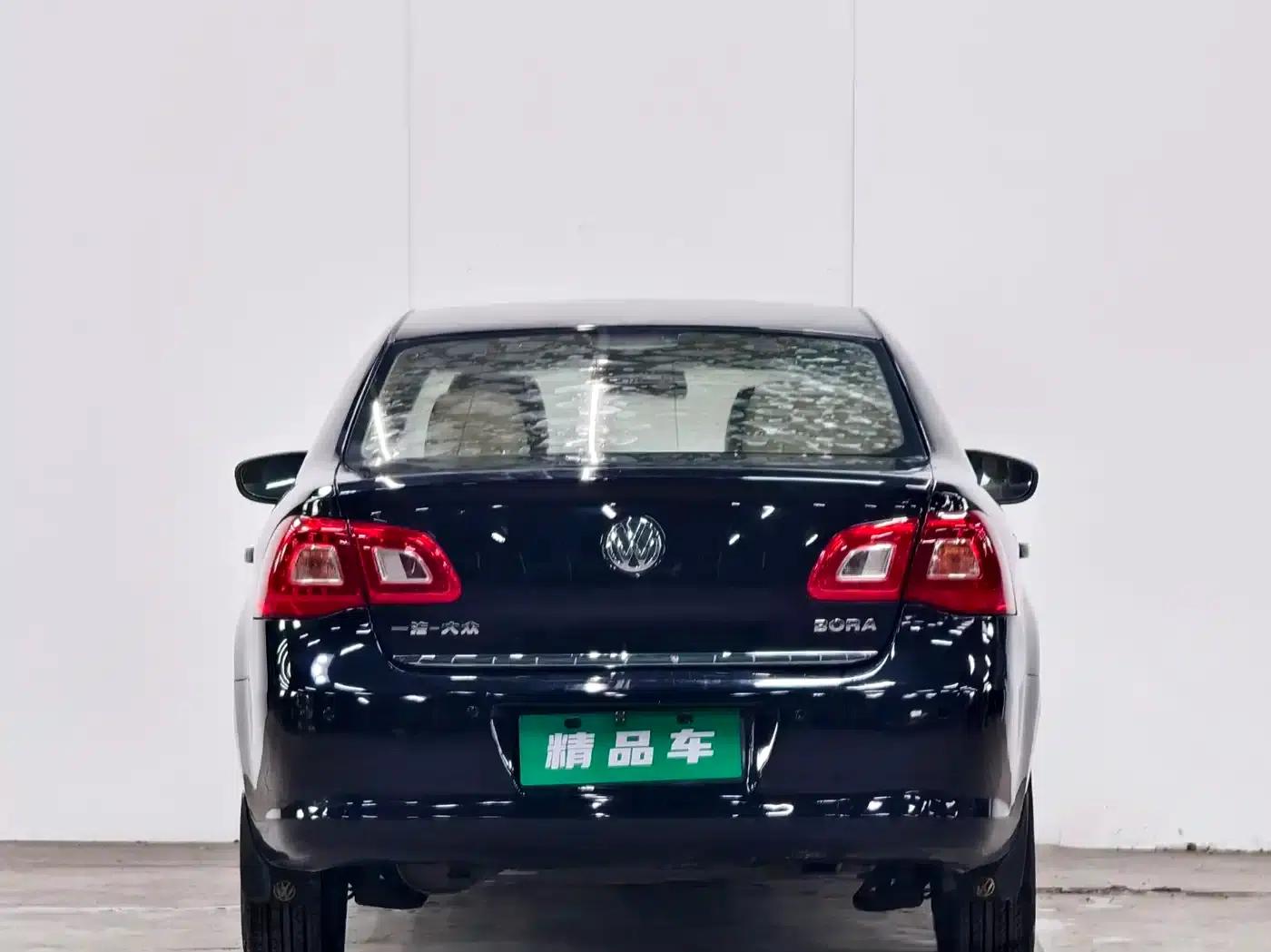 2008 Volkswagen Bora 1.6L Automatic Comfort Model — миниатюра 5
