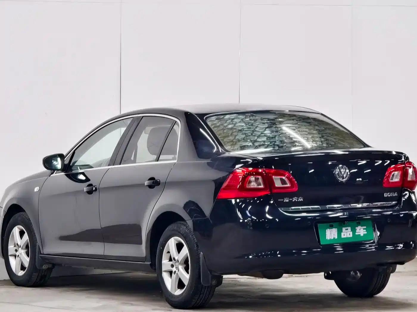 2008 Volkswagen Bora 1.6L Automatic Comfort Model — миниатюра 6