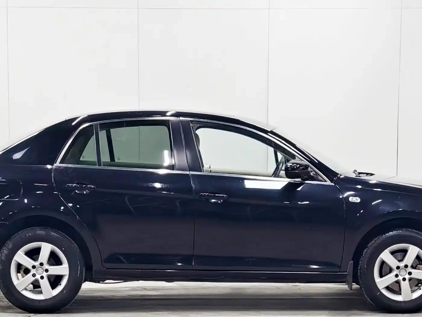 2008 Volkswagen Bora 1.6L Automatic Comfort Model — миниатюра 8