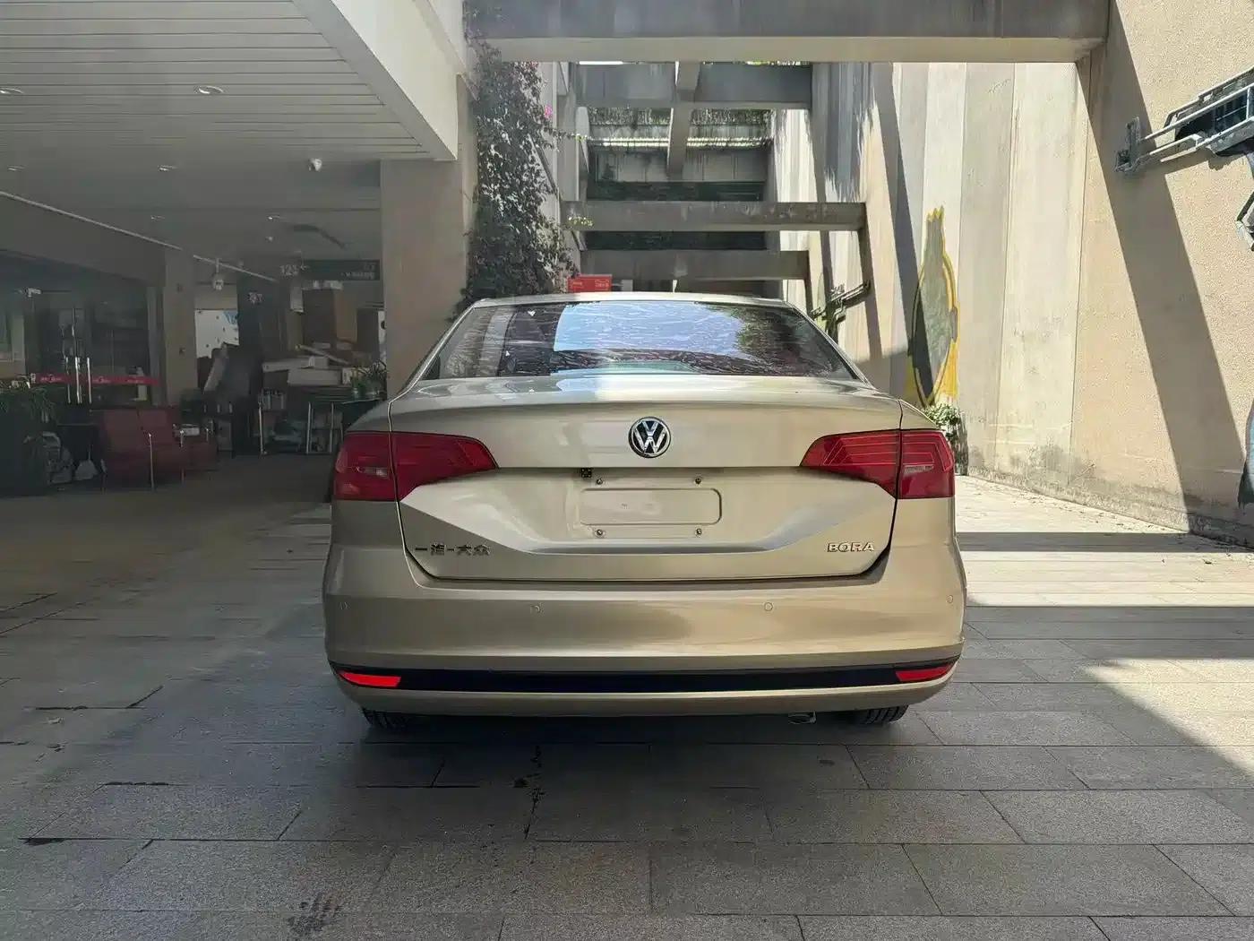 2018 Volkswagen Bora 1.5L Automatic Fashion Edition — миниатюра 5