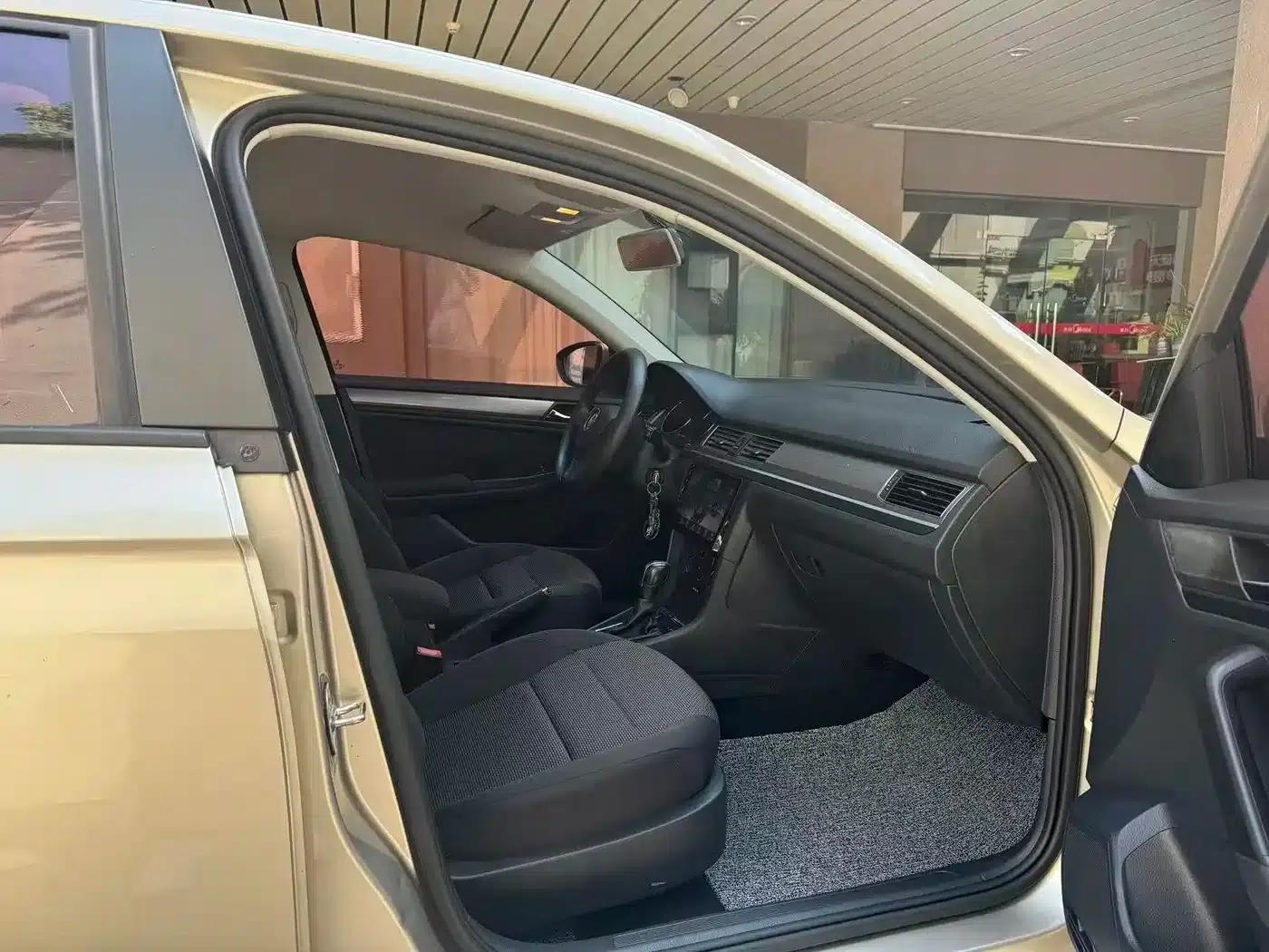 2018 Volkswagen Bora 1.5L Automatic Fashion Edition — миниатюра 8