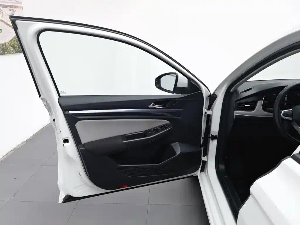 2023 Volkswagen Bora 200TSI DSG Comfort Edition — миниатюра 8