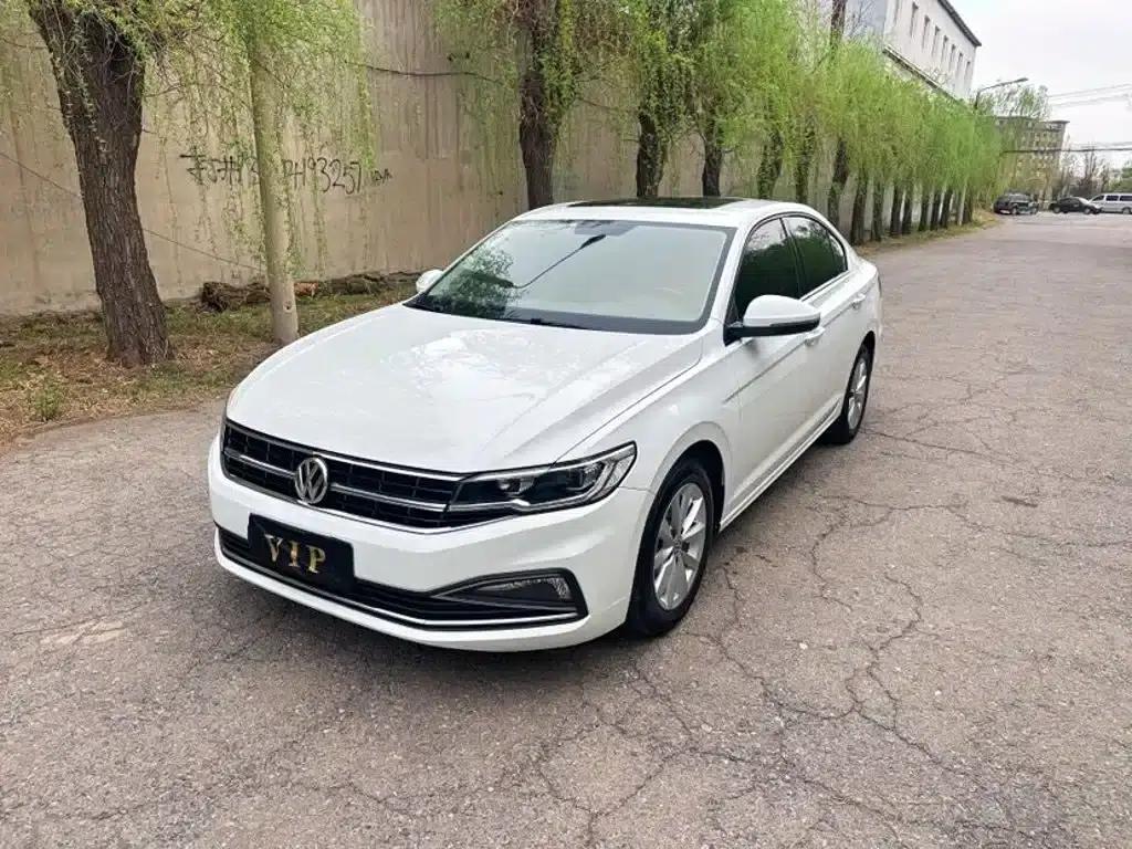 2020 Volkswagen Bora 1.5L Automatic Comfort Model — миниатюра 1