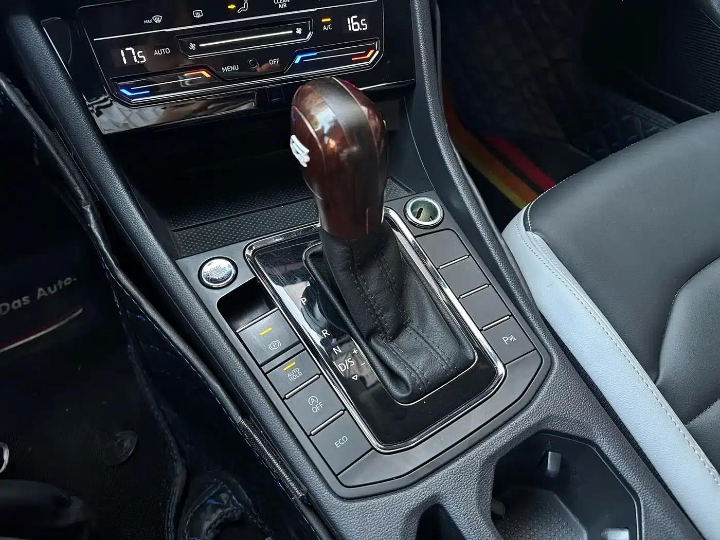 2023 Volkswagen Bora 280TSI DSG Premium Edition — миниатюра 12