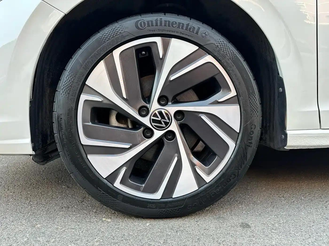 2023 Volkswagen Bora 280TSI DSG Premium Edition — миниатюра 22