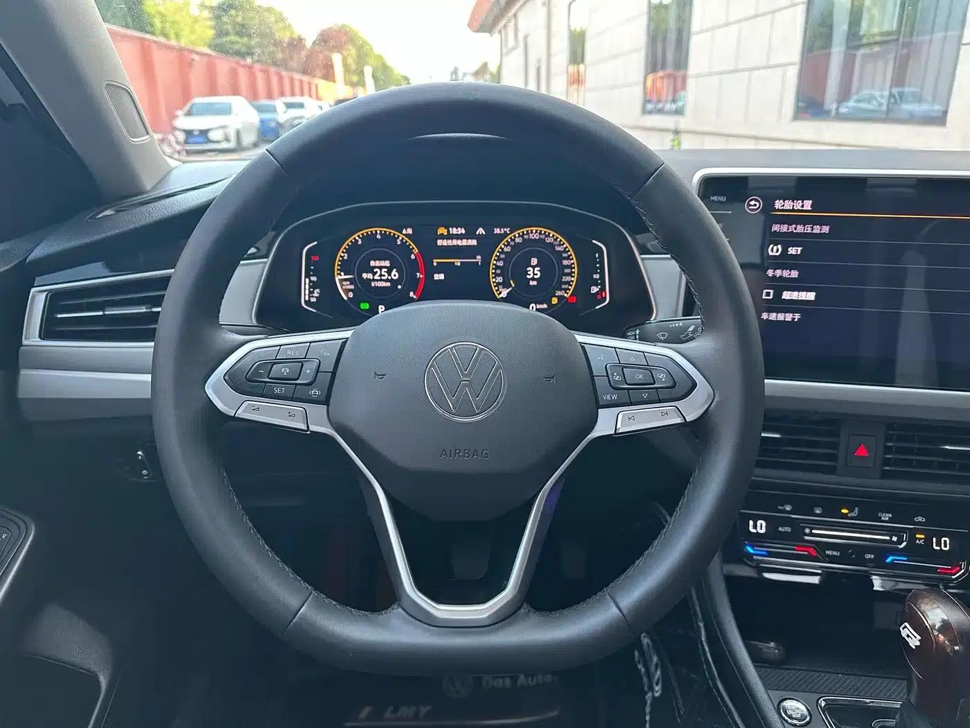 2023 Volkswagen Bora 280TSI DSG Premium Edition — миниатюра 8