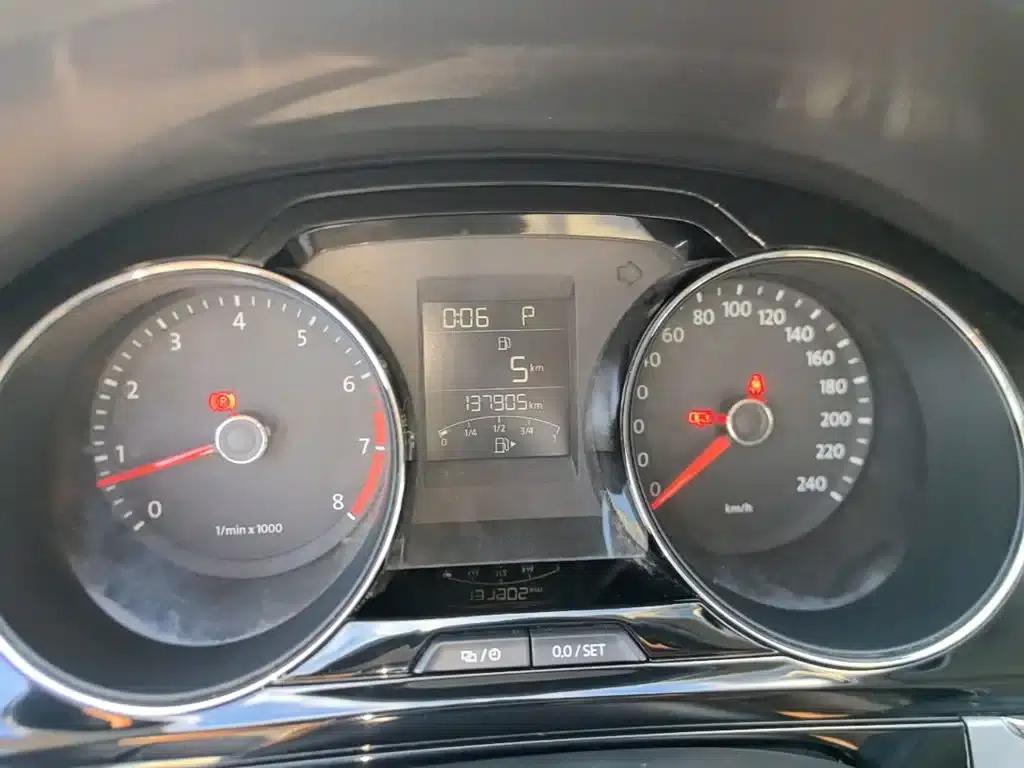 2014 Volkswagen Bora 1.6L Automatic Comfort Model — миниатюра 12